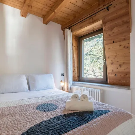 Spacious Flat In The Centre Of Lägenhet